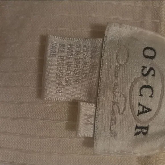 Oscar De LA Renta White Sequenced Sweater - Picture 5 of 5